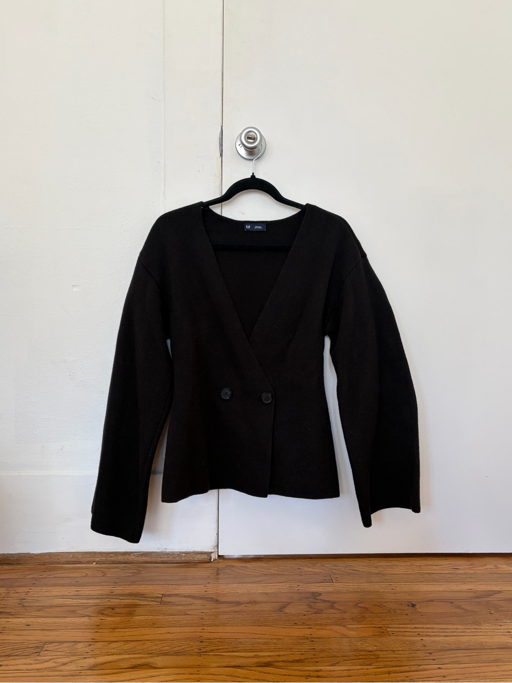 structured black knit gap cardigan